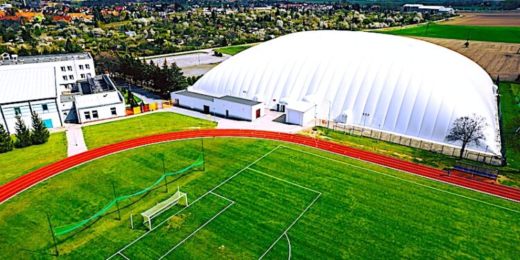 Hala balonowa w Dzierżoniowie