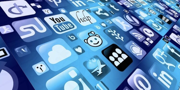 Młodzi internauci w niebezpieczeństwie