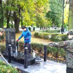 Porządkowali groby na ziębickim cmentarzu