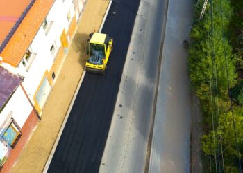 Prace przy przebudowie ulicy