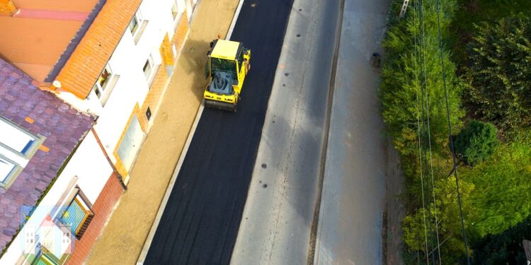 Prace przy przebudowie ulicy