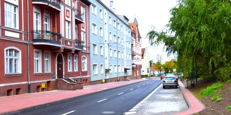 Ulica Szkolna wypiękniała