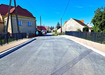 W Wilkowie jest most