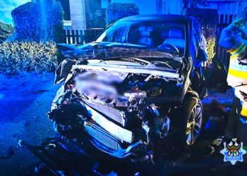 Pijana kobieta za kierownicą