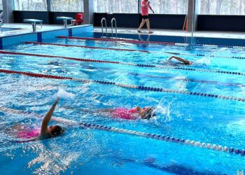 Mikołajkowe zawody pływackie