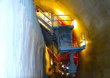 Ostatnie prace w tunelu