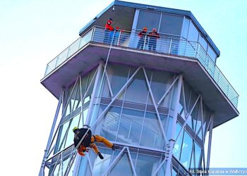 Ponad 300 tysięcy złotych