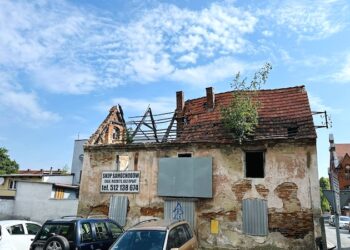 Zniknie ruina pojawi się parking