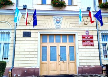 Będzie cyberbezpiecznie – w Bielawie zainwestują w cyfryzację