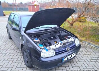 Ukrywał się we wnęce