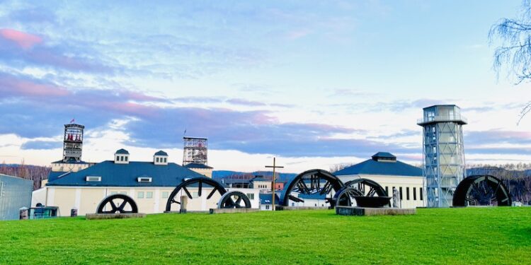 Stara Kopalnia poleca się na wielkanocny spacer