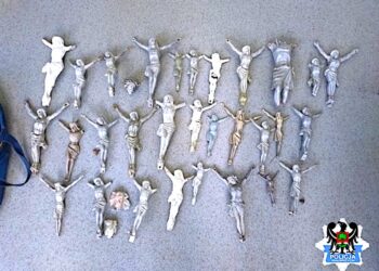 Kradł pasyjki z grobów