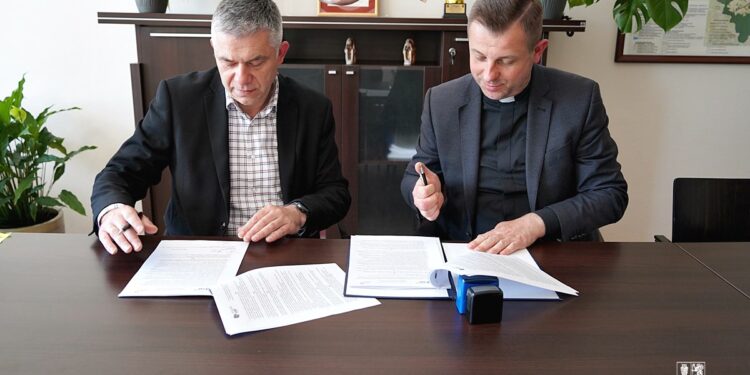 Niemal 1000000 złotych