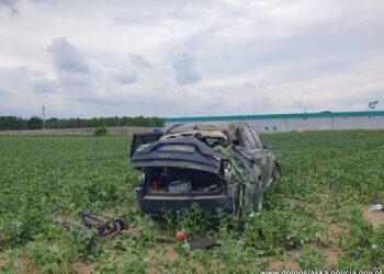 Pijana kobieta z dzieckiem