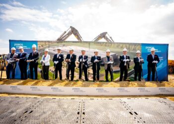 Koreański koncern rozpoczyna