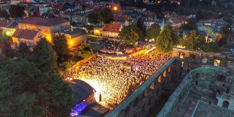 Dziękujemy za liczną