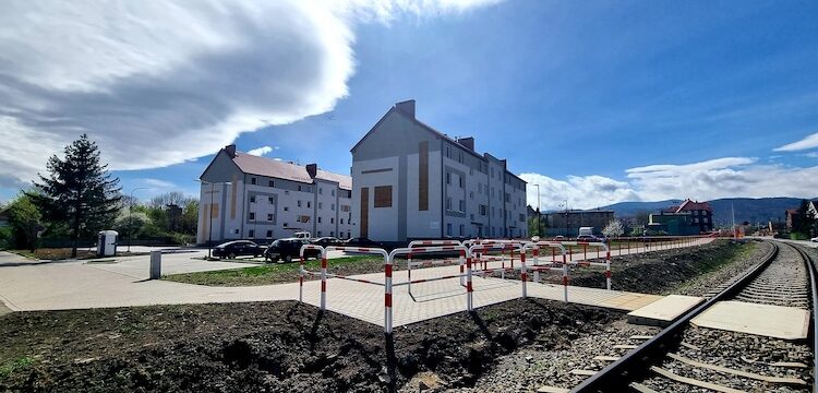 Nowy wielorodzinny budynek