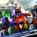 Barwne stroje i widowiskowe