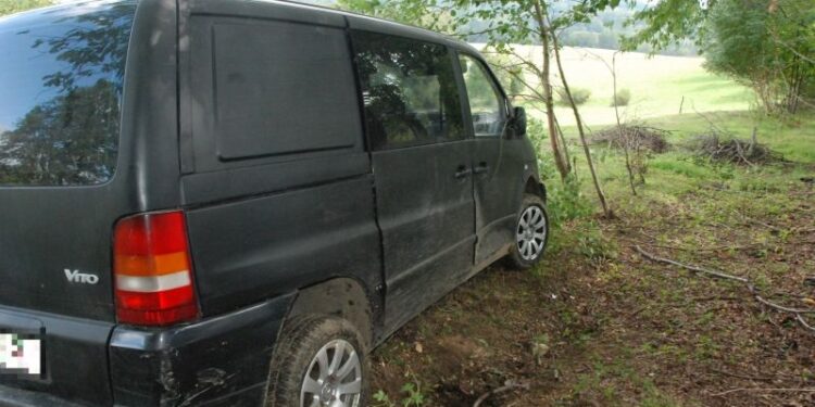 Potrącił policjanta i zaczął uciekać