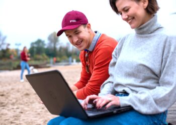 Między pracą a pasją