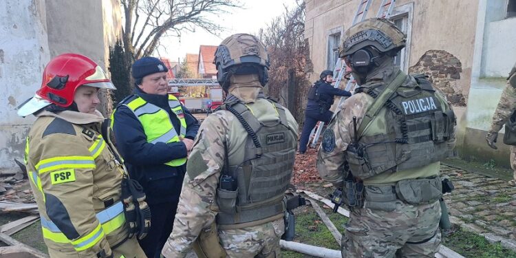 Straż pożarna i policyjni