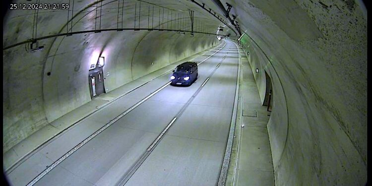 Kto przejechał tunel