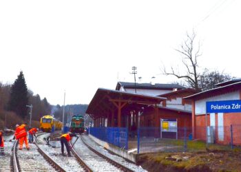 Pociągi wracają na trasę