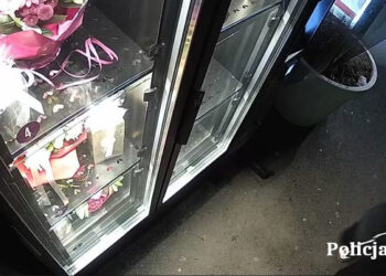 Wpadł kradnąc bukiet