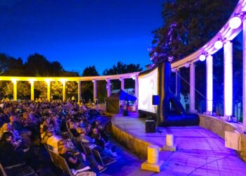 Letnie kino plenerowe