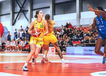 Aleksandra Mielnicka pozostaje