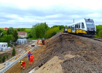 Ze Studnisk pociągiem do