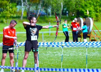 Kto jest liderem przed czwartą